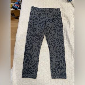 Lululemon Cropped wunder unders